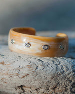 Load image into Gallery viewer, Horn Multi-Diamond Bangle