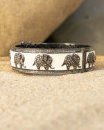 Load image into Gallery viewer, Elephant Cream Bakelite Diamond Bangle