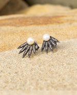 Load image into Gallery viewer, Diamond Pearl Jacket Studs Diamond Pearl