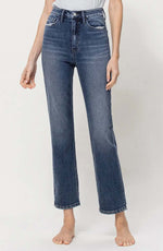 Load image into Gallery viewer, High Rise Ankle Straight Jeans - Close
