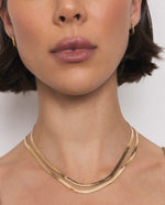 Load image into Gallery viewer, NatalieBJewlery-Shaye-Gold-Necklace-Model
