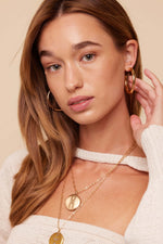 Load image into Gallery viewer, Sasha Hoop in Gold - Model
