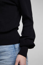 Load image into Gallery viewer, chaser-blackheart-shadow-star-long-sleeve-close-up
