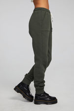 Load image into Gallery viewer, chaser-tessa-forest-night-jogger-02
