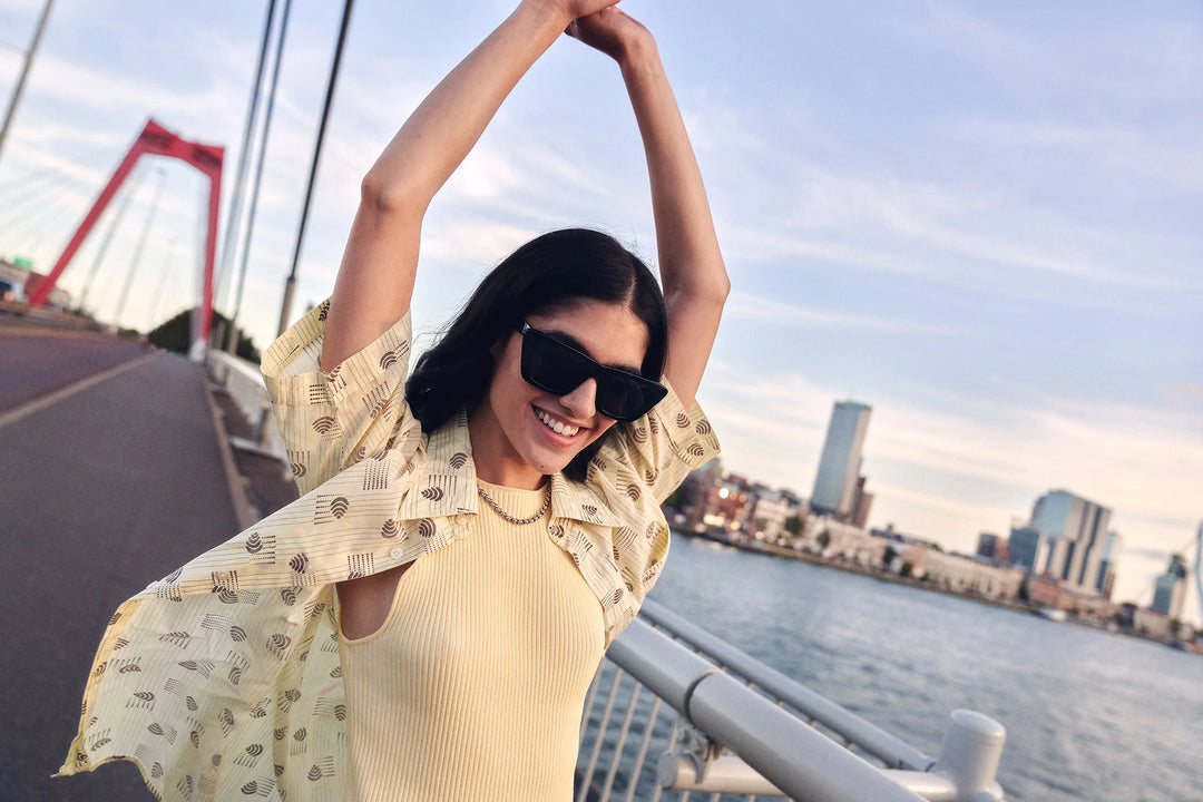 dick-moby-malaga-recycled-black-sunglasses-lifestyle