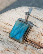 Load image into Gallery viewer, Labradorite Brilliant Square Diamond Pendant 3
